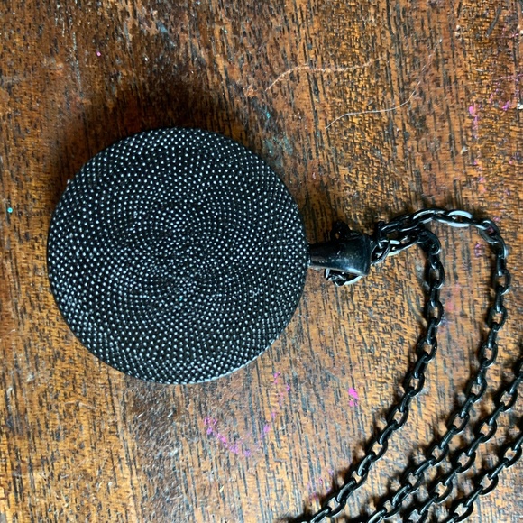 Book Pendant - So Many Books So Little Time NWOT - Picture 3 of 5